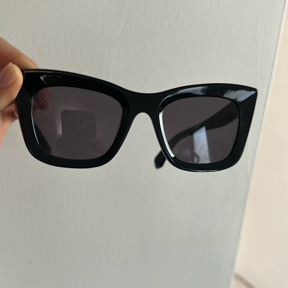 RETROSUPERFUTURE Oversized Cat-Eye Sunnies in Black - Picture 3 of 3